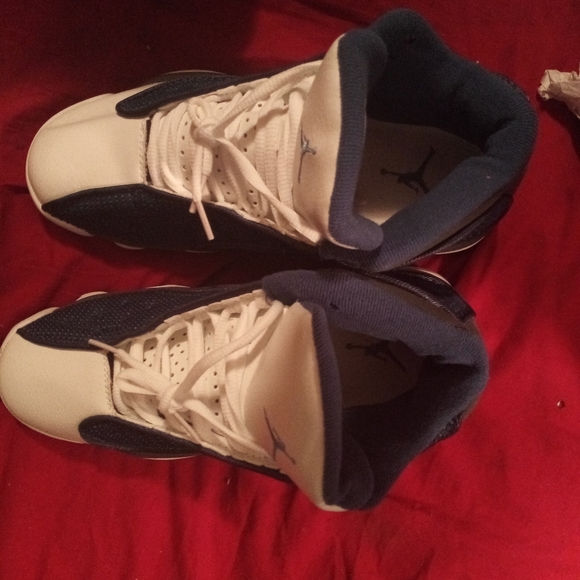 Jordan 13 - Picture 3 of 3